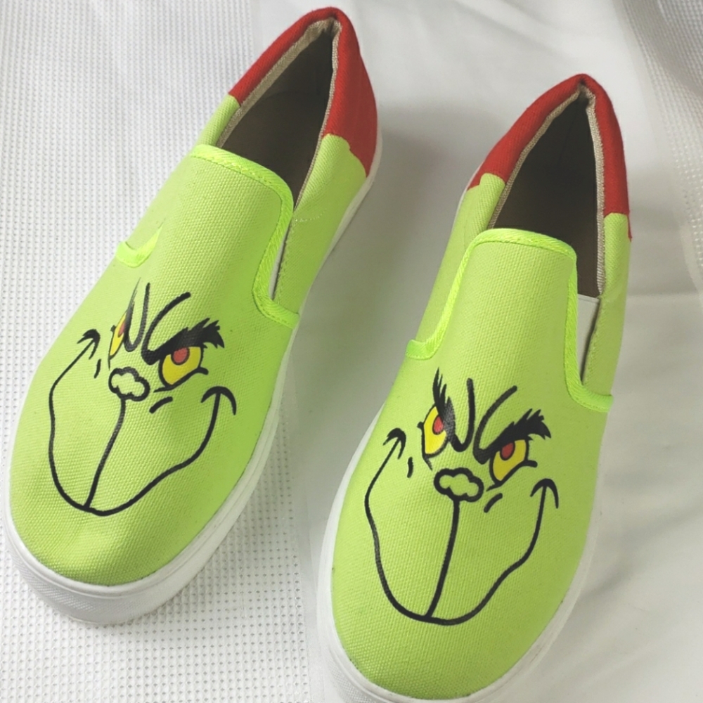 The Grinch Green & Red Slip-on Sneakers